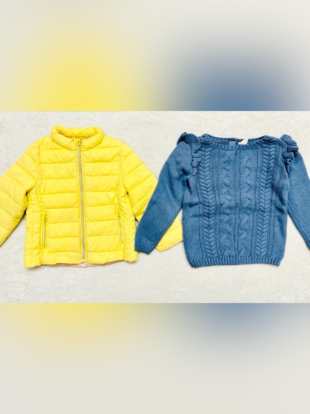 H&M Girls Cute Light Puffer Jacket & Pullover Sweater Size 3T Years